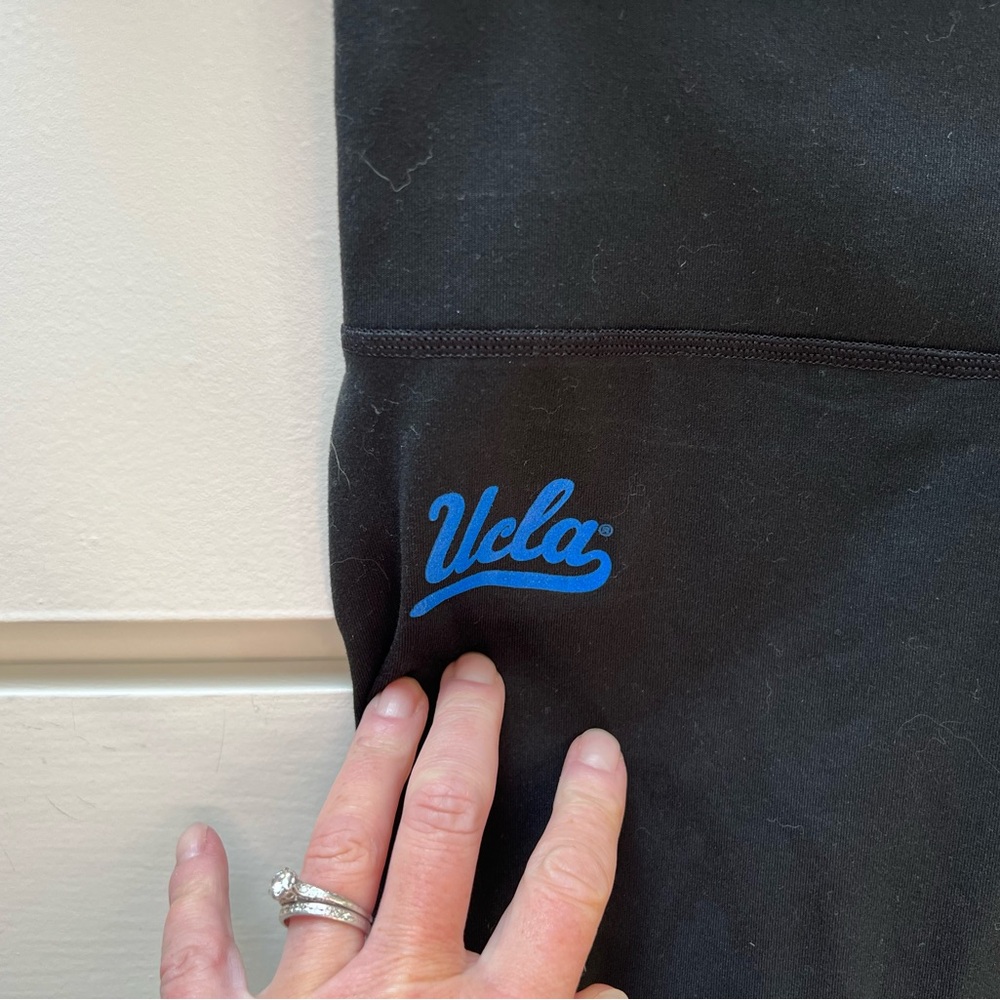 Adidas UCLA black capri climalite athletic leggings in size small. Go Bruins!